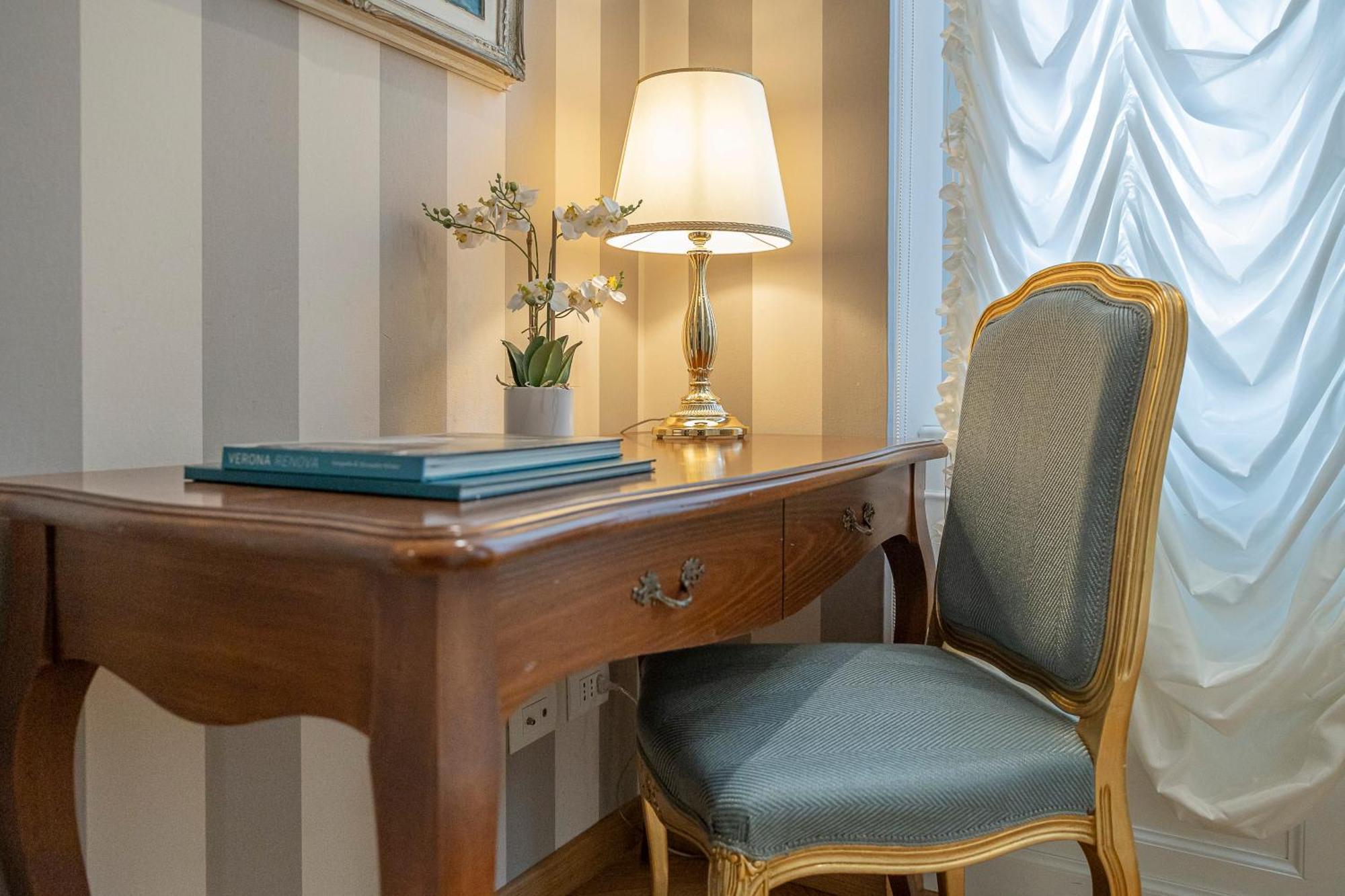 Palazzo Monga Boutique Guesthouse Verona Kültér fotó